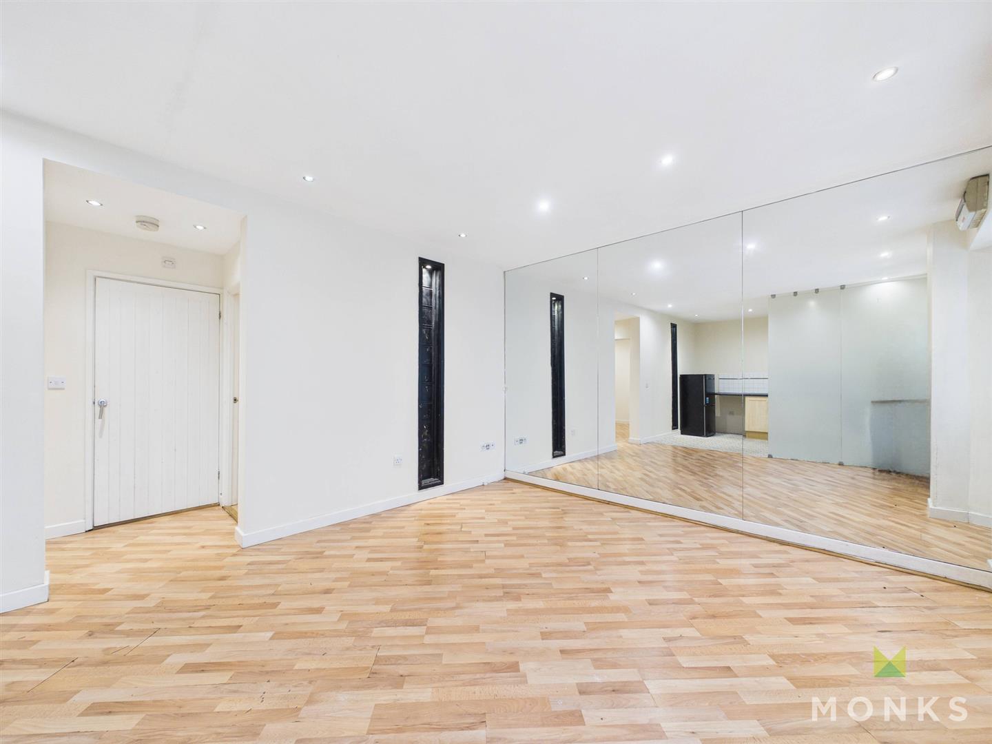 Apartment 6, Chapel Mews Castle Street, Shrewsbury, SY1 2BG For Sale